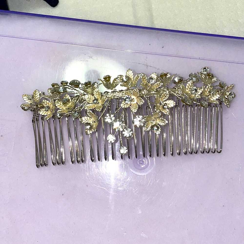 Wedding band hair clip